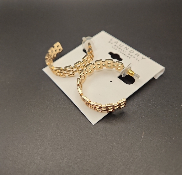 Laundry By Shelli Segal Jewelry - Laundry By Shelli Segal Gold Tone Textured Link Hoop Earrings NWT
